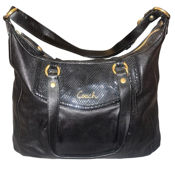 EUC Coach Vintage Black Leather Shoulder Bag with Gold Hardware Croc Detail - Picture 13 of 16